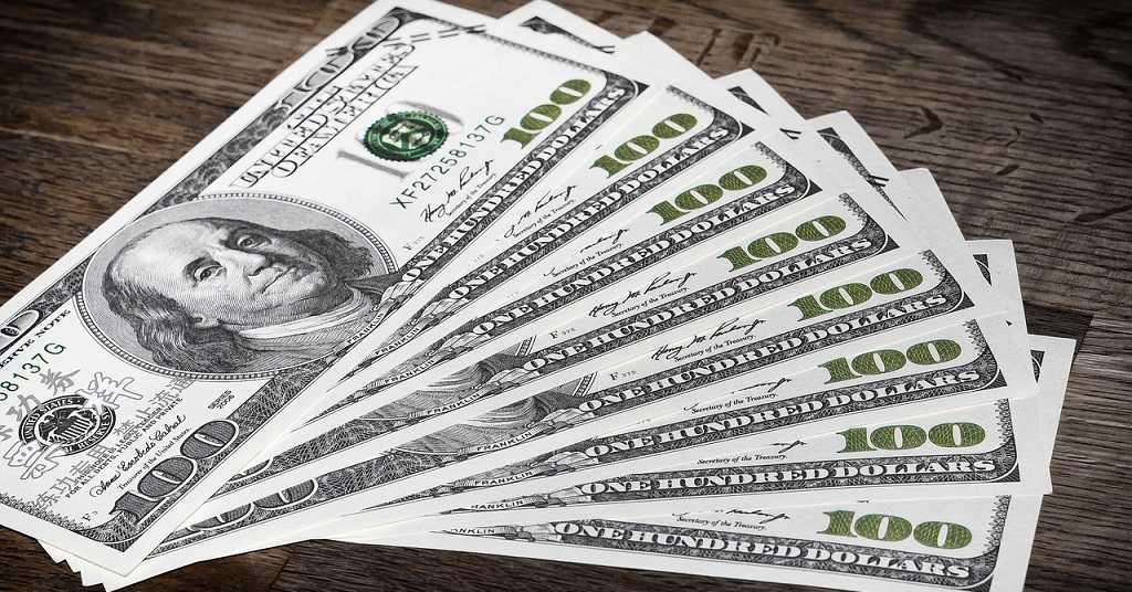 Прогноз курсу долара 2025: чи виросте він до кінця року? | Блог Namomenti 7